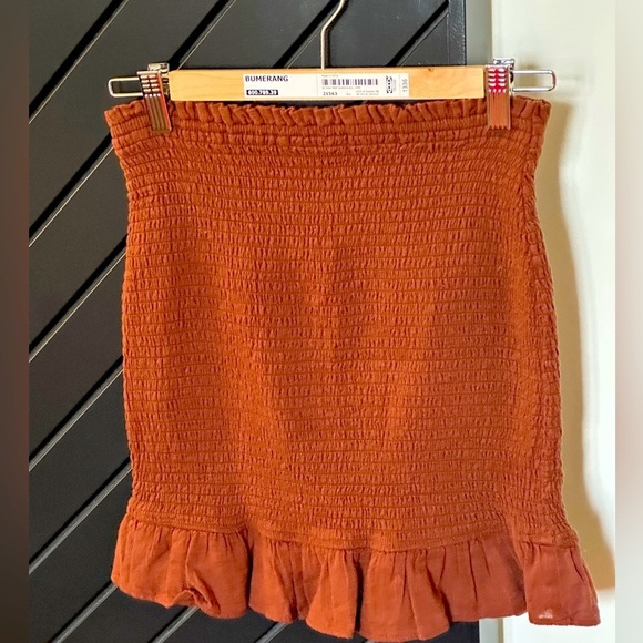 Abercrombie and Fitch smocked mini skirt. Size S. - Picture 2 of 3